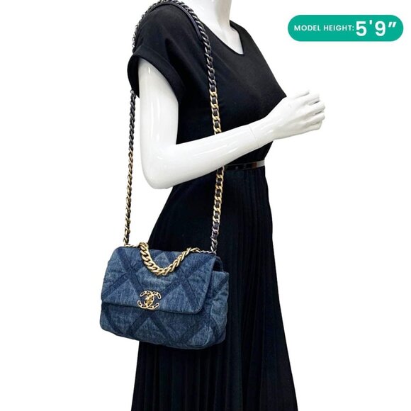 Chanel 19 Flap Medium Denim Shoulder Bag Blue - Picture 2 of 12